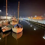 Mit Grosser Dachterrasse Im Herzen Greifswalds 아파트 *