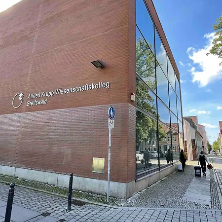 Mit Grosser Dachterrasse Im Herzen Greifswalds Greifswald